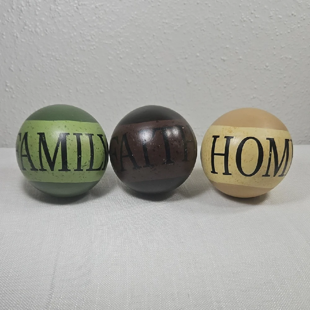 Family Faith Home Decorative 3 Spheres Set - Green, Brown, Tan